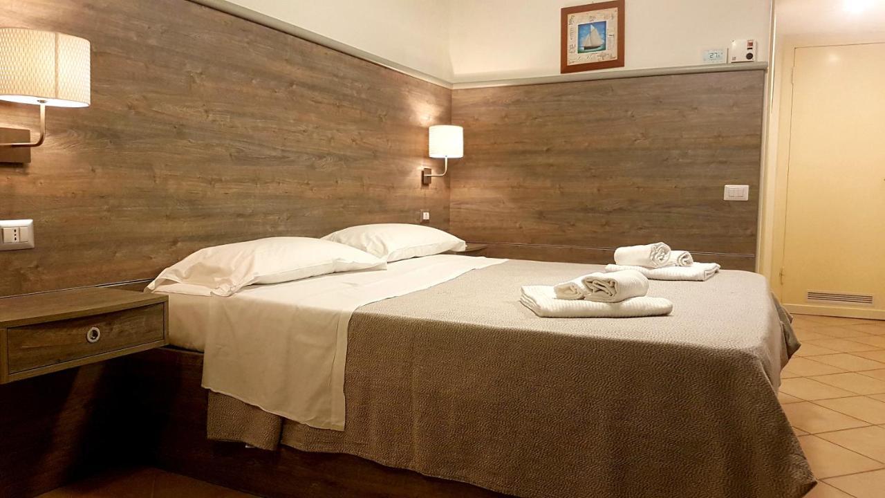 Hotel La Baia 3*