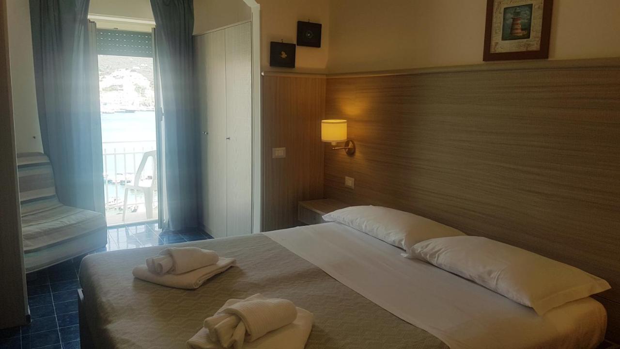 Hotel La Baia 3*